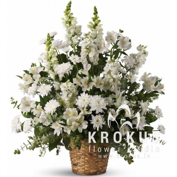Bouquet of white flowers "Gerda"