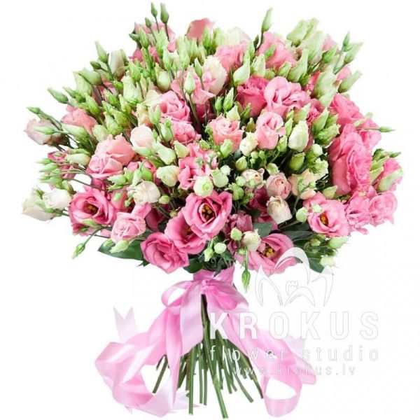 Bouquet of lisiantus