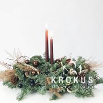 Kompozīcija ar rotājumiem