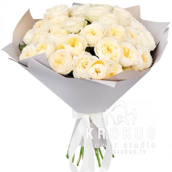 Bouquet of peony roses