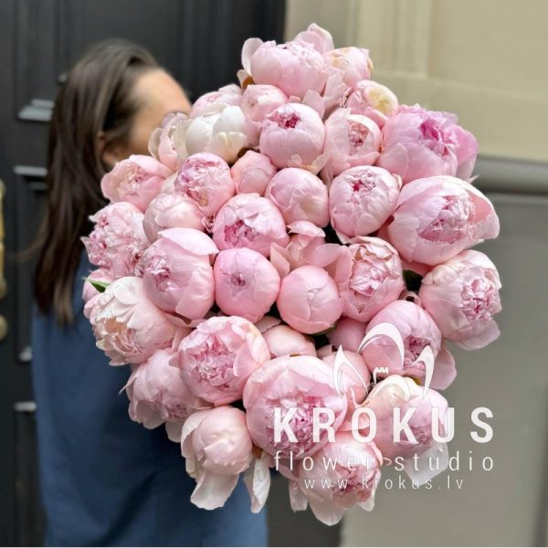 Rozā peonijas